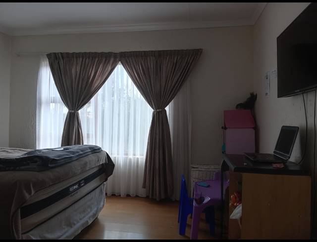 2 BEDROOM SECTIONAL TITLE FOR SALE IN BEYERS PARK